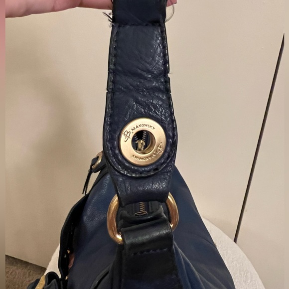 GUC   B. Makowsky Blue Leather Shoulder Bag - Picture 5 of 15